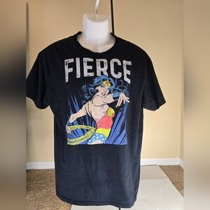Wonder Woman Fierce  Unisex Graphic T-Shirt size Large